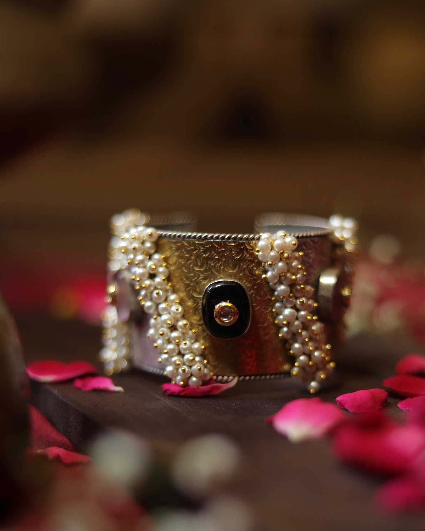Zarini Cuff ( Adjustable)