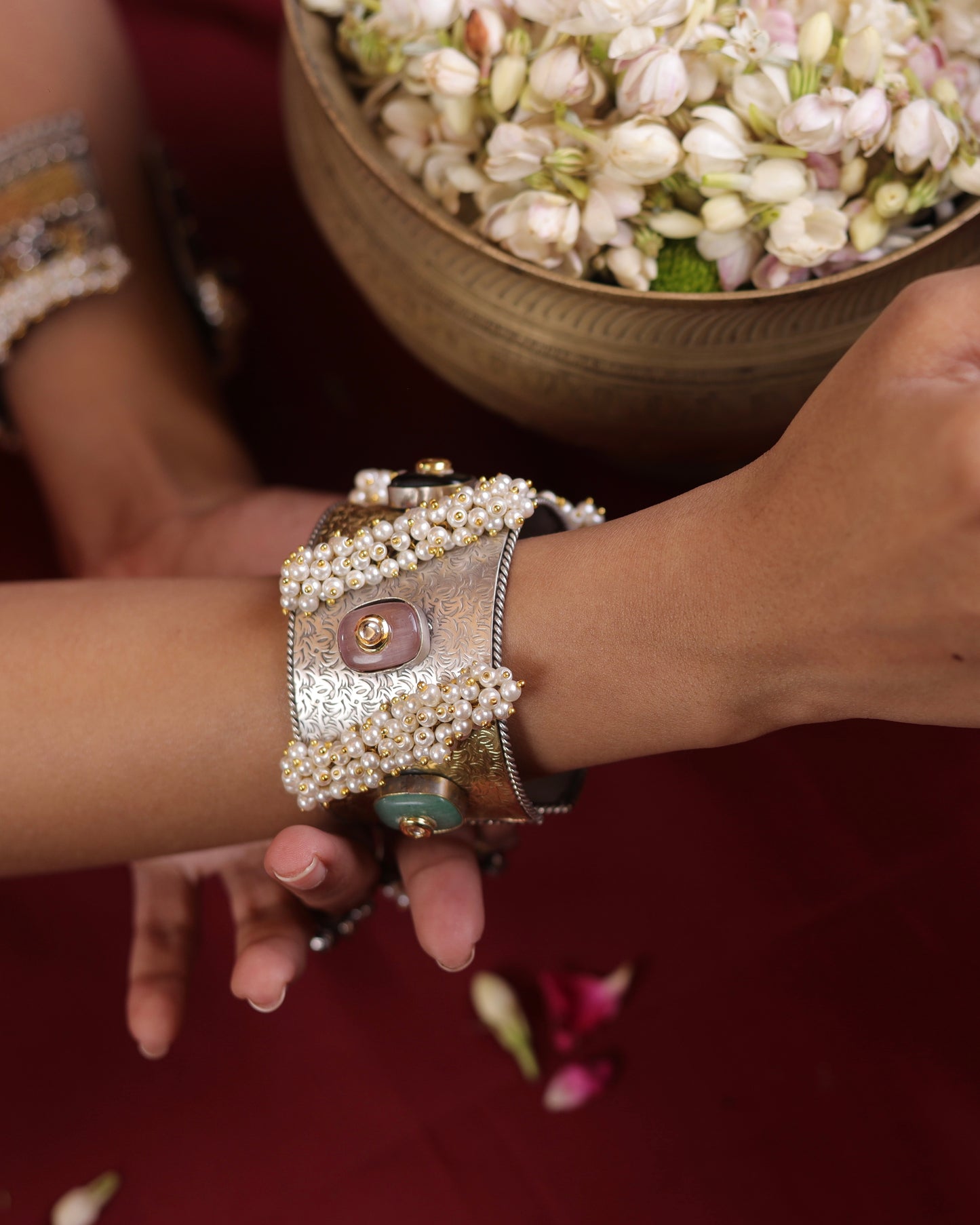 Zarini Cuff ( Adjustable)