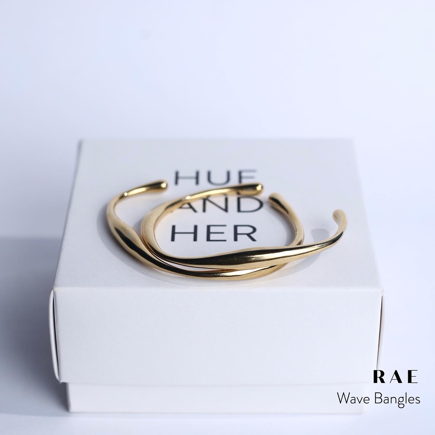 Rae Wave Bangle (Adjustable ) ( Single )