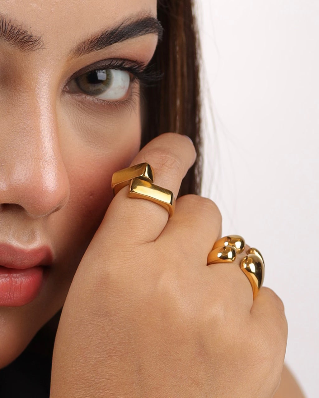 Zova Ring