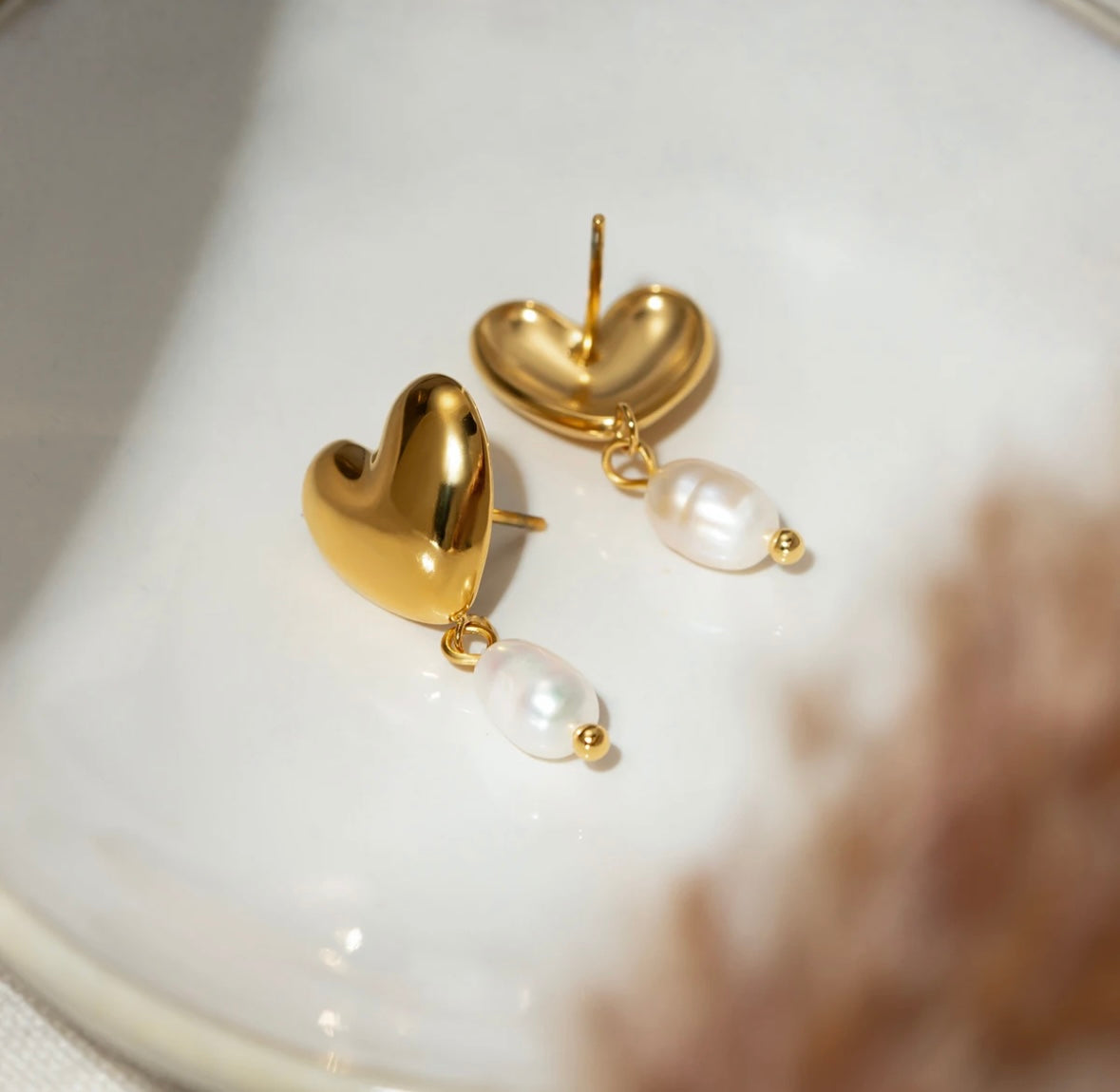 Rae Heart & Pearl Earrings