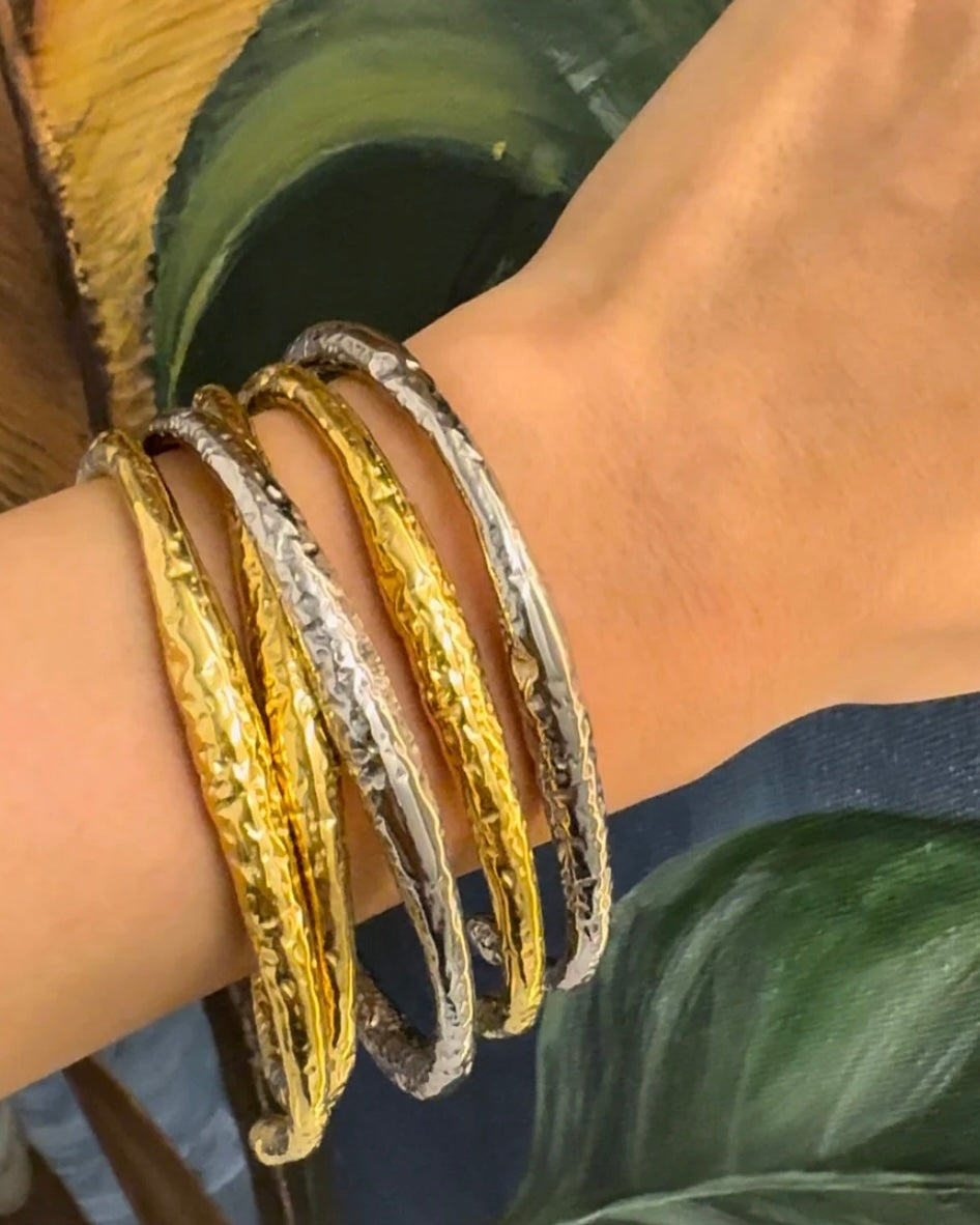 Rae Wave Bangle (Adjustable ) ( Single )