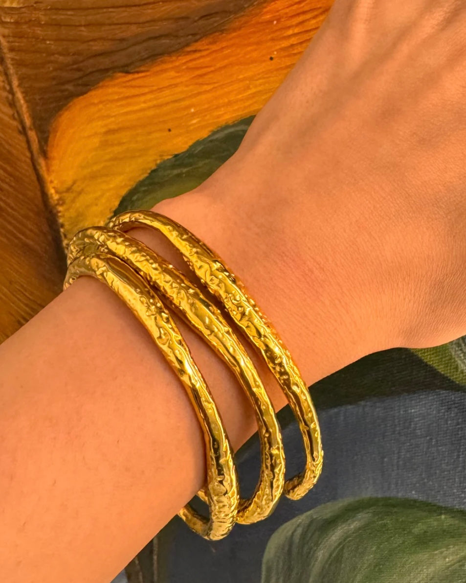 Rae Wave Bangle (Adjustable ) ( Single )