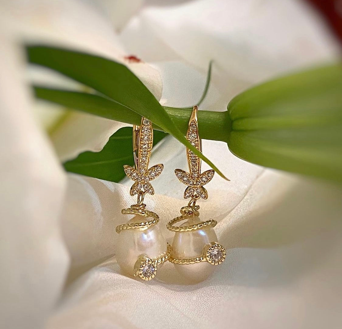 Meira Pearl Drops