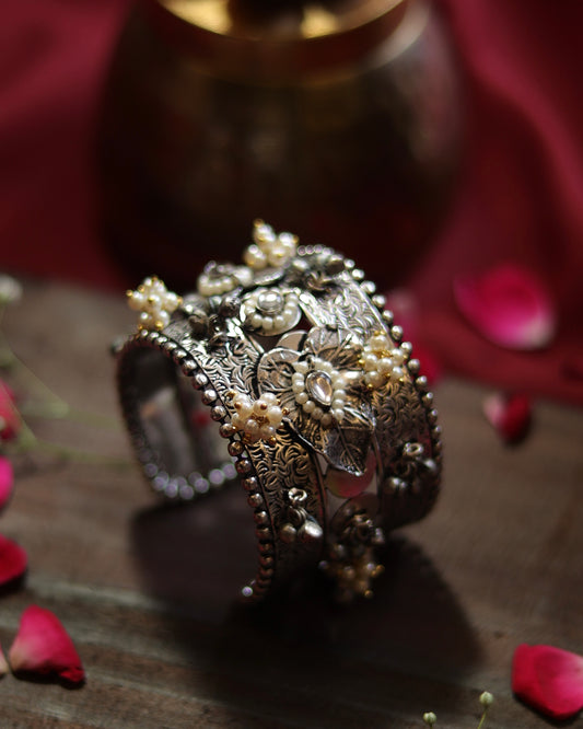 Tarini Cuff ( Adjustable)