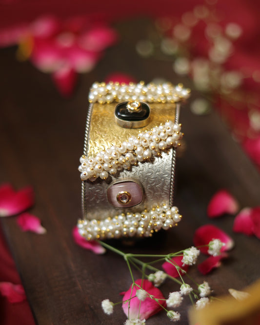 Zarini Cuff ( Adjustable)