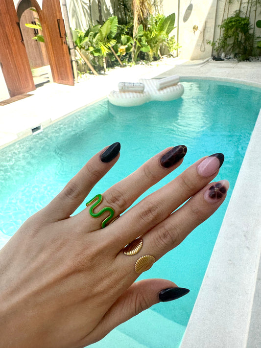 Isla - Shell Ring | Free Size