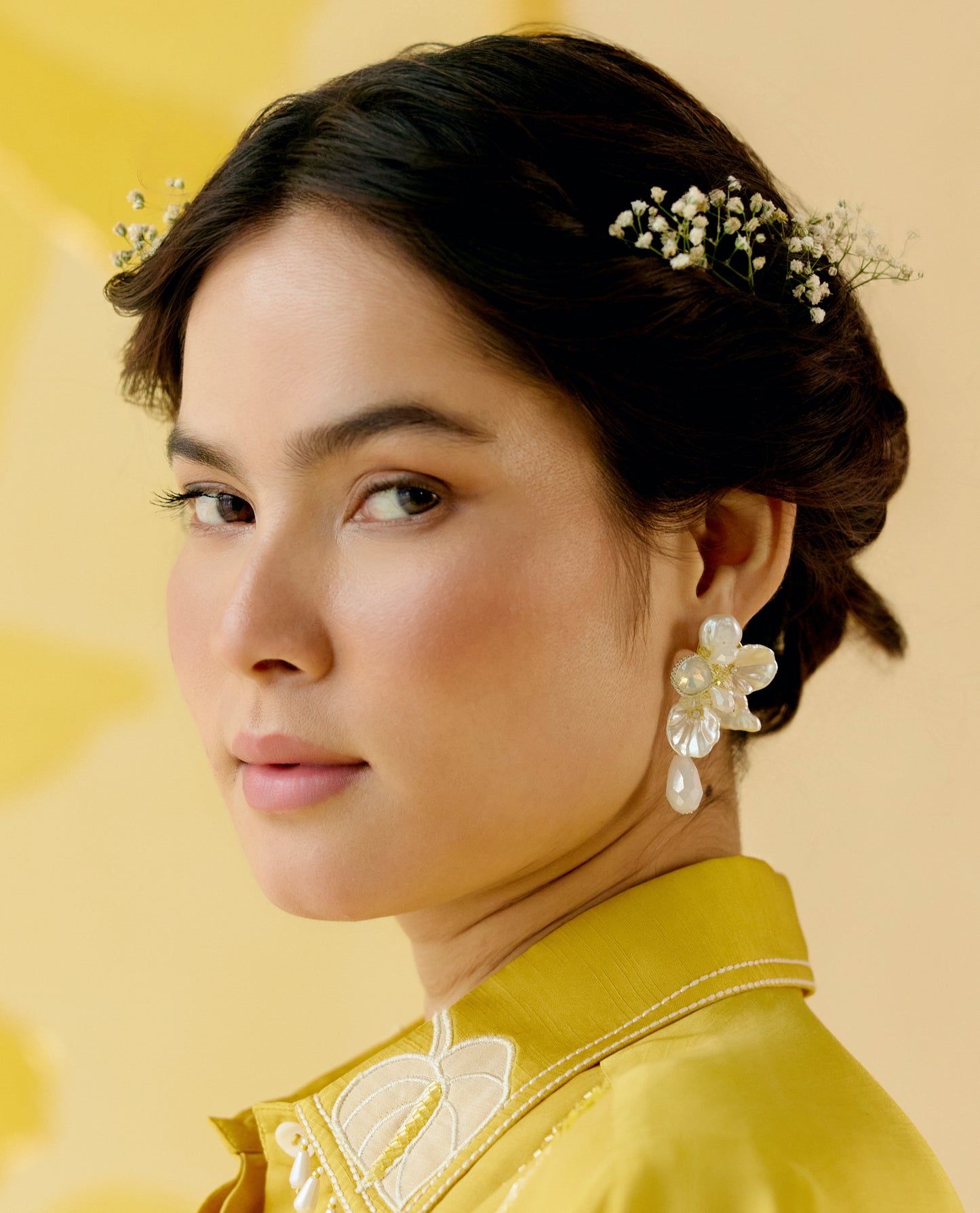 Nour Shell Earrings